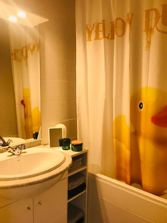 Ruim Appartement Met Zeezicht บลังเคนเบอร์เก ภายนอก รูปภาพ